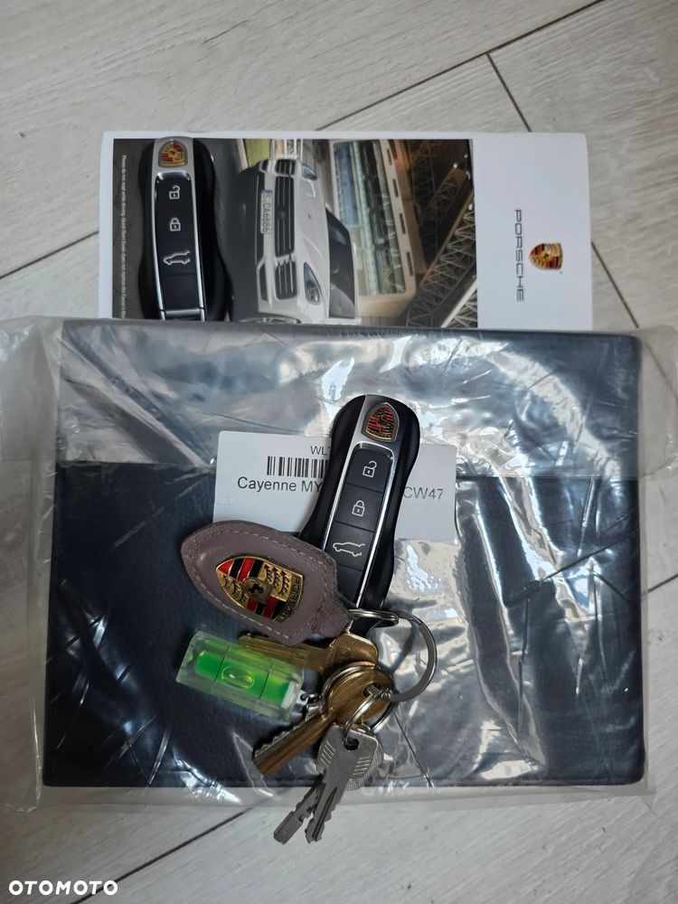 Porsche Cayenne E-Hybrid PHEV Black Edition - 37