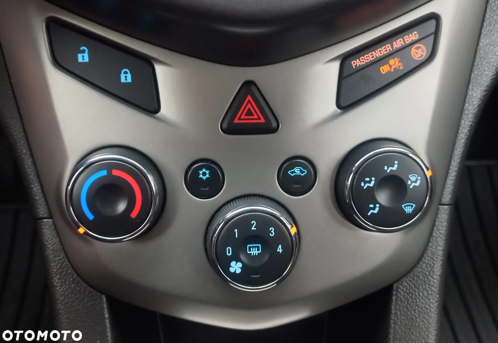 Chevrolet Aveo 1.2 LT+ - 15