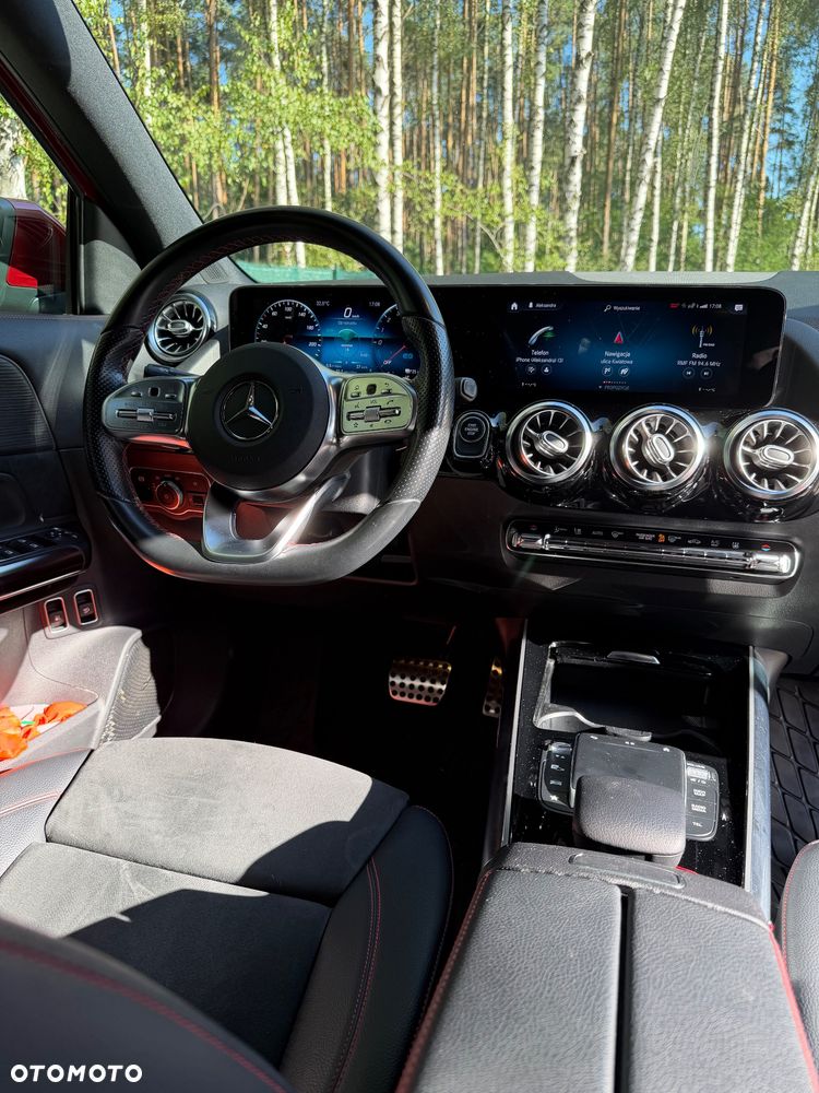 Mercedes-Benz GLA 250e AMG Line - 9