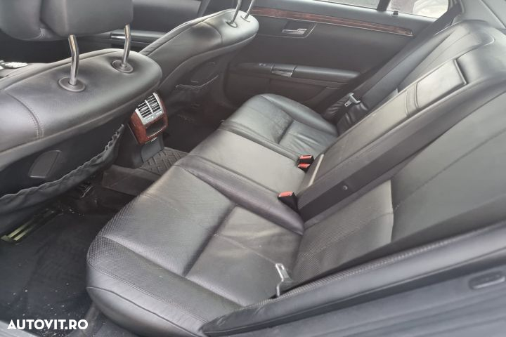 Boxa difuzor A2218205802 Mercedes-Benz S-Class W221 [2005 - 2009] 3.0 - 9