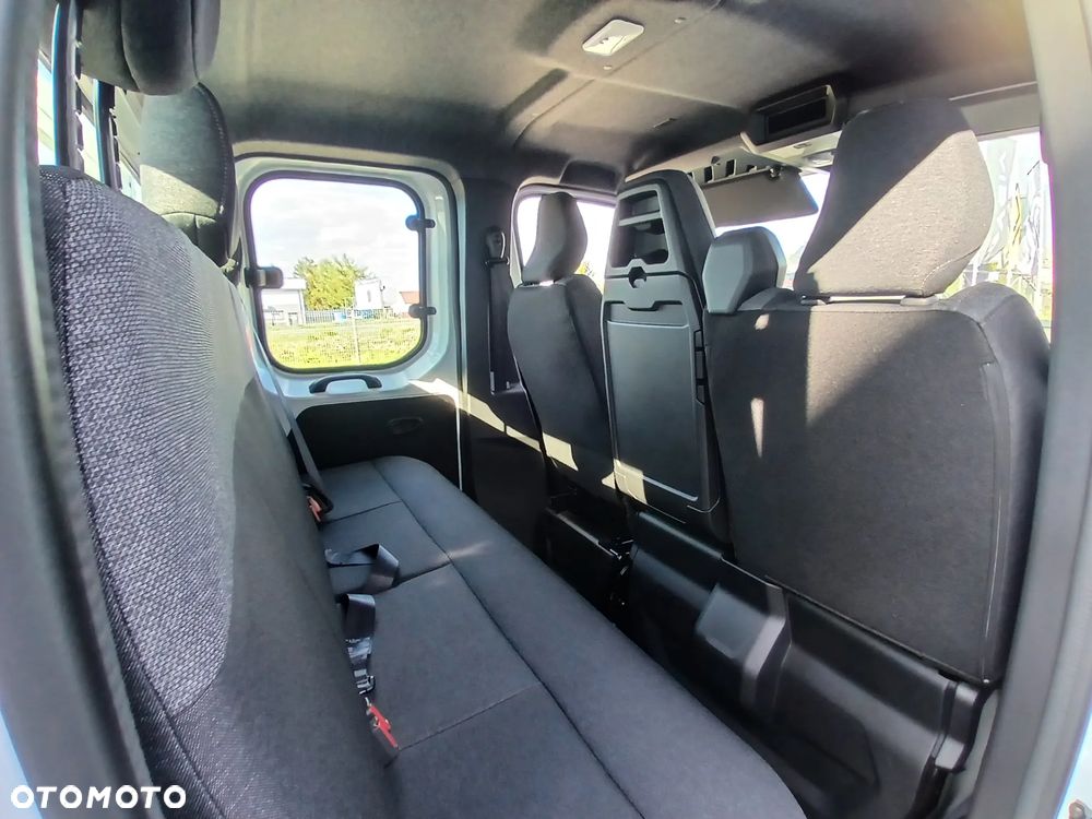 Renault Master podwójna kabina - 16