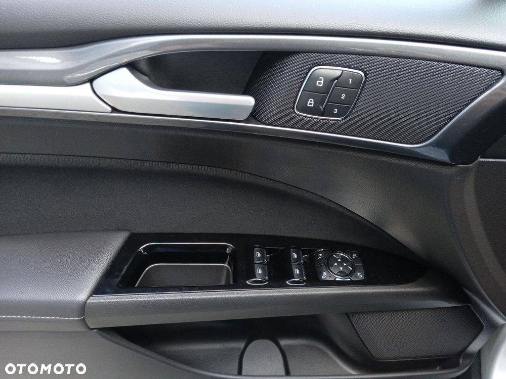 Ford Mondeo - 15