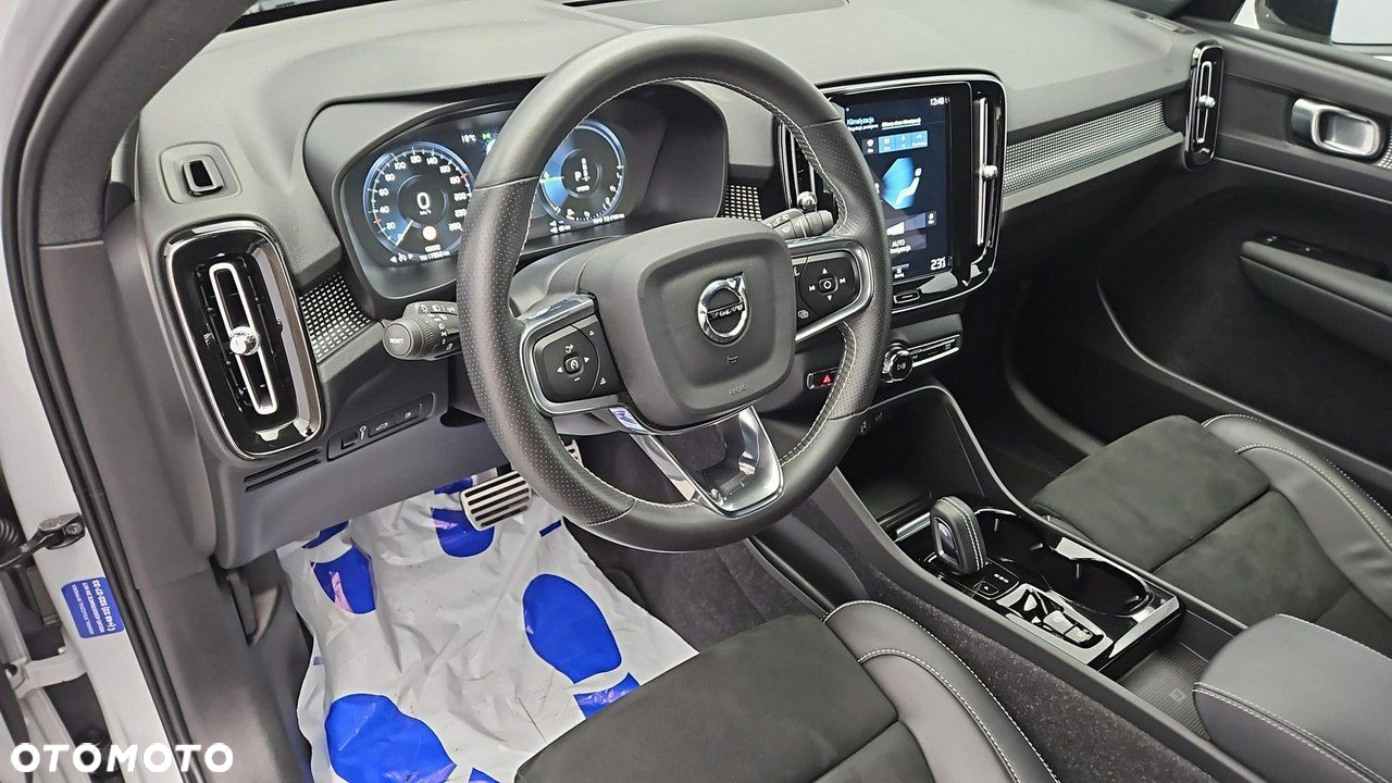 Volvo XC 40 - 9