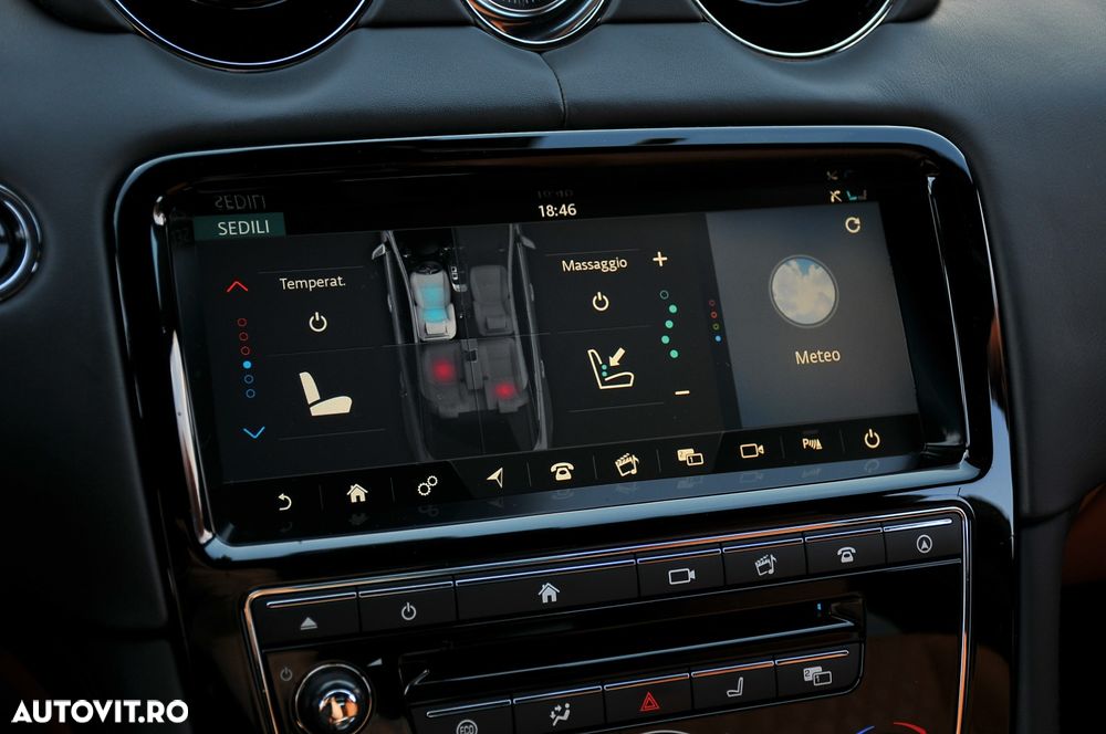 Jaguar XJ 30d LWB Portfolio - 17