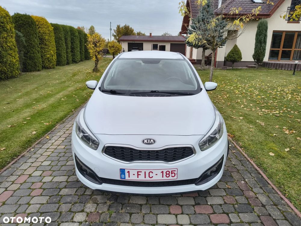 Kia Ceed 1.4 CRDi 90 Vision - 21