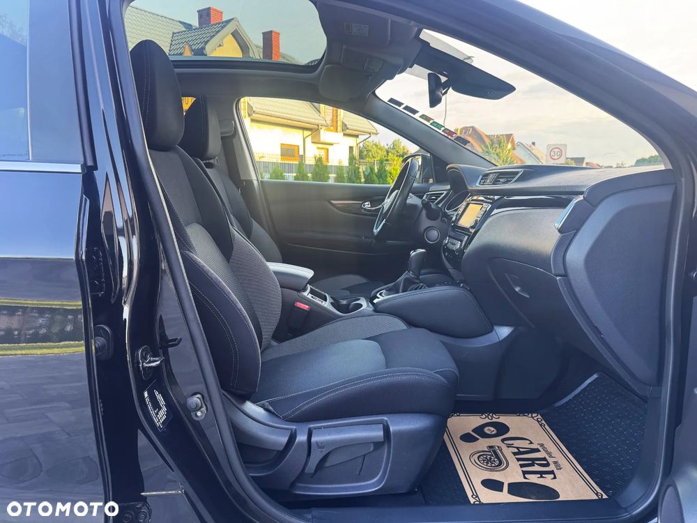 Nissan Qashqai 1.3 DIG-T N-Connecta - 25