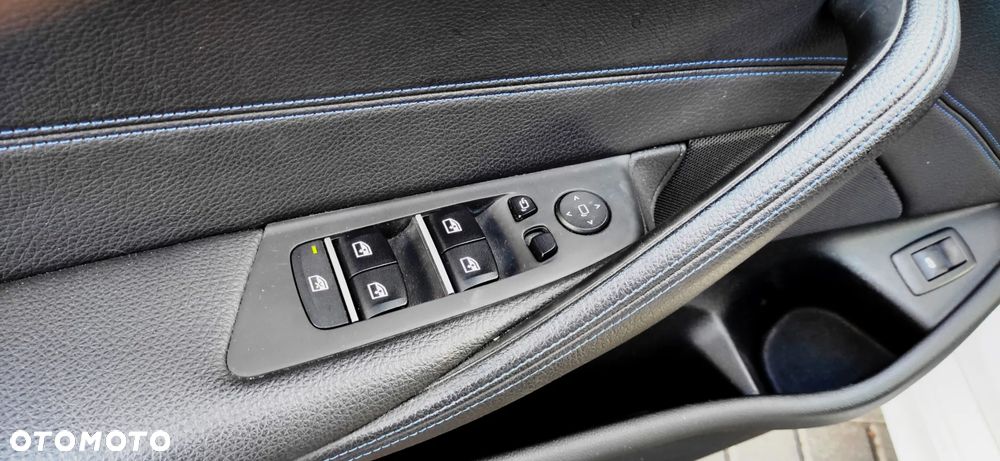 BMW Seria 5 530i Touring M Sport Edition - 20