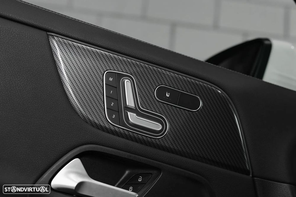 Mercedes-Benz GLA 250 e 8G-DCT AMG Line - 30