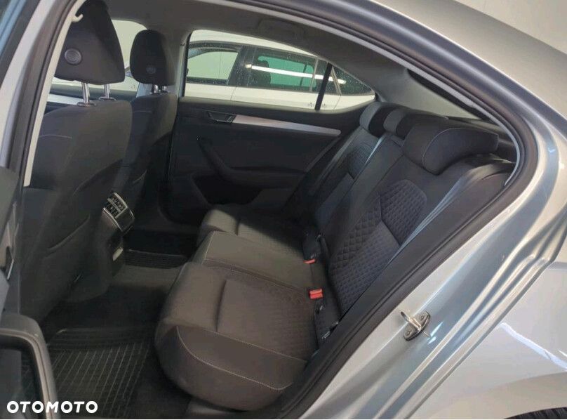 Skoda Superb 1.5 TSI Ambition - 6