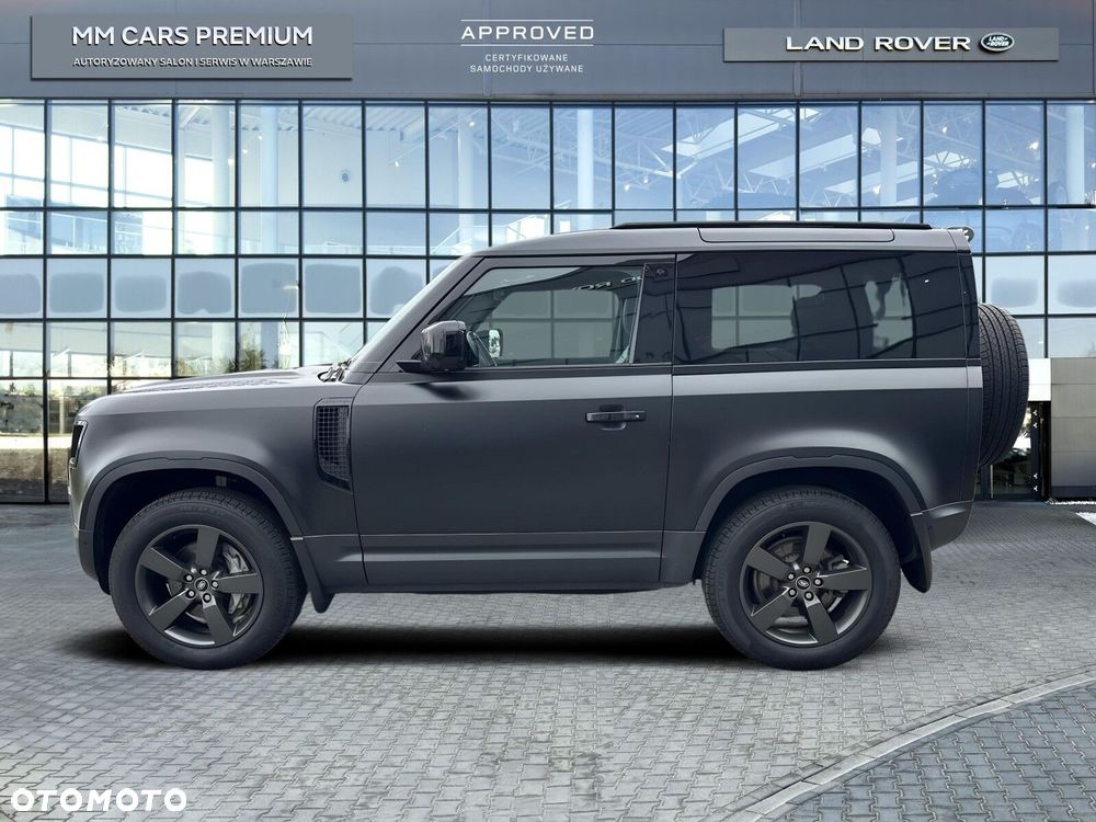 Land Rover Defender - 4