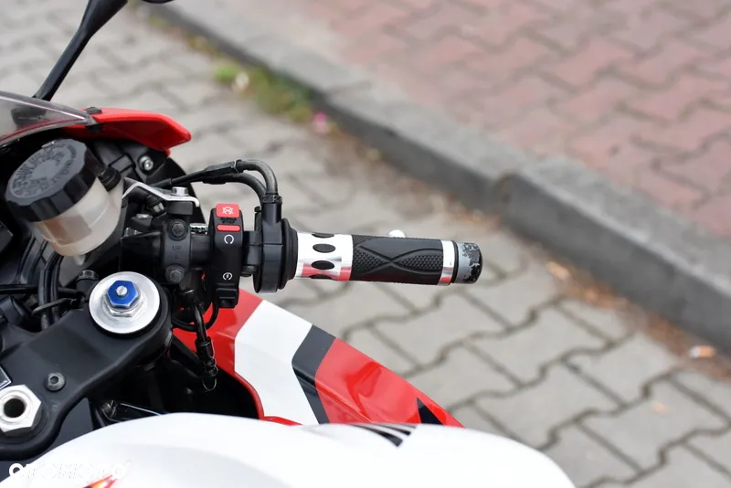 Honda CBR - 28