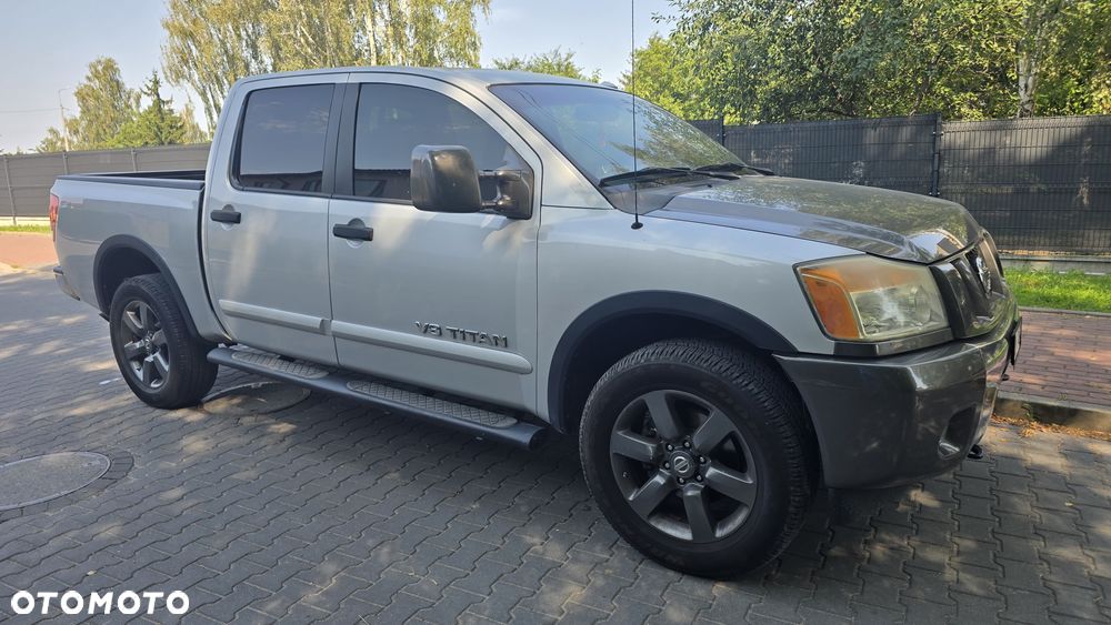 Nissan Titan 5.6 V8 LE Crew Cab - 7