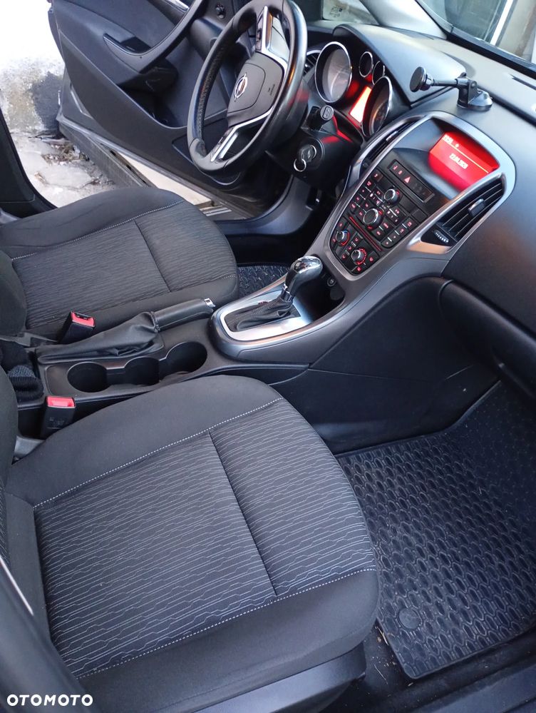 Opel Astra 1.6 Enjoy EU6 - 17