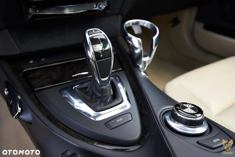 BMW Seria 6 650 i - 27