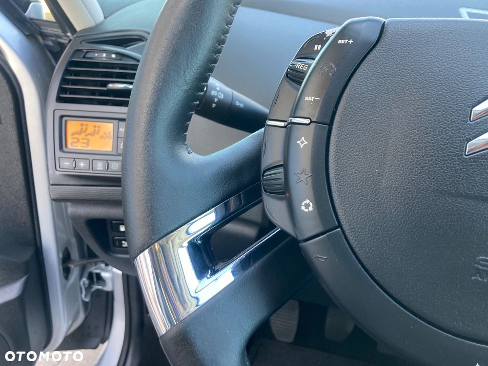 Citroën C4 Picasso - 16