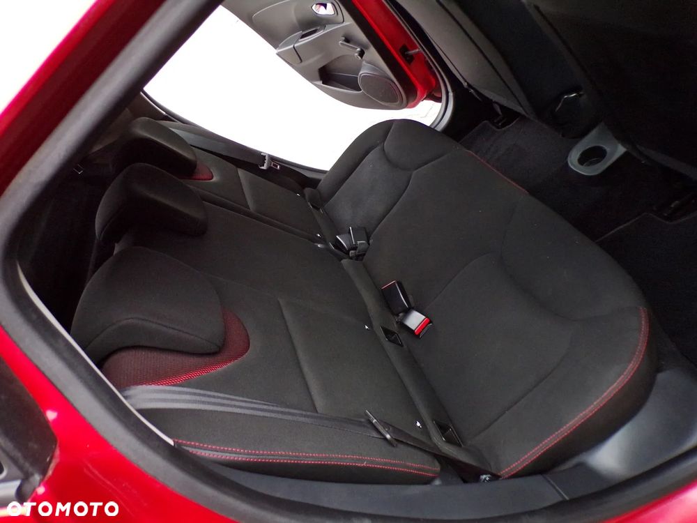 Renault Clio 1.2 16V 75 Life - 21