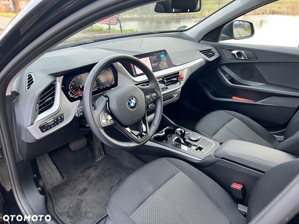 BMW Seria 1 118i Advantage - 11