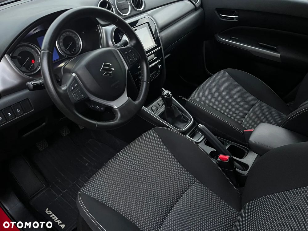 Suzuki Vitara 1.0 Boosterjet Premium 2WD - 8