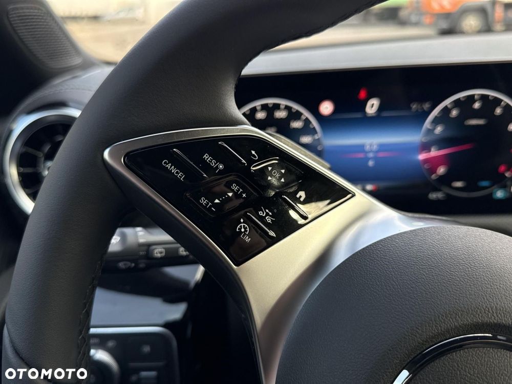 Mercedes-Benz CLA - 23