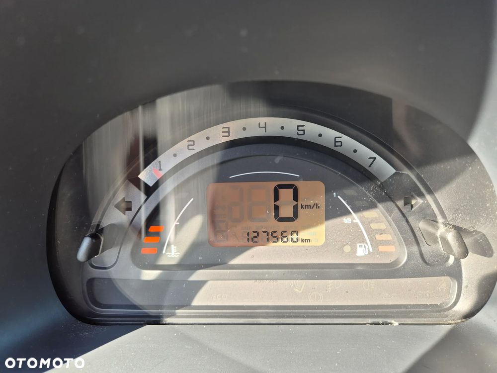 Citroën C2 1.4 Style - 24