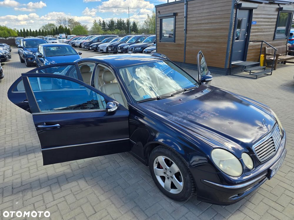 Mercedes-Benz Klasa E - 33