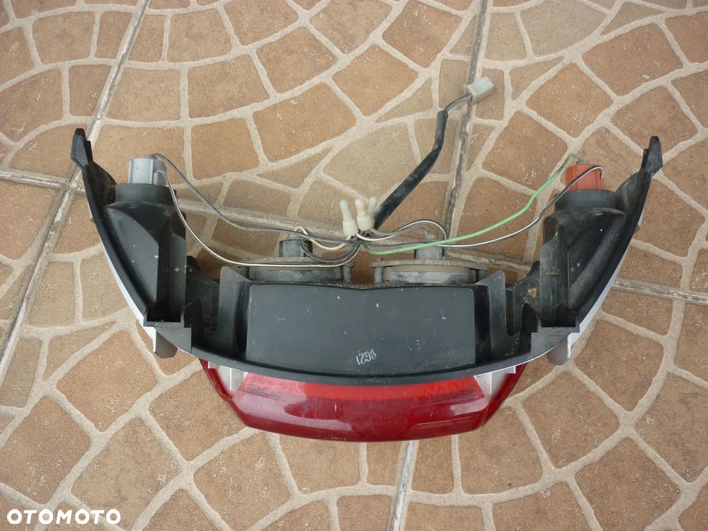 Lampa tył owiewka Suzuki Burgman 400 99-2001 - 6
