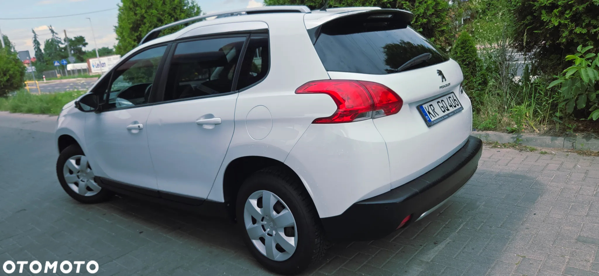 Peugeot 2008 PureTech 82 Allure - 8