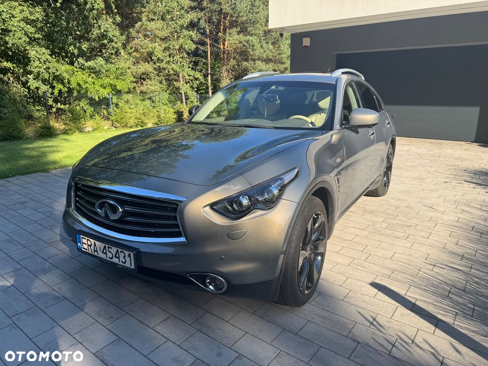 Infiniti QX70 - 1