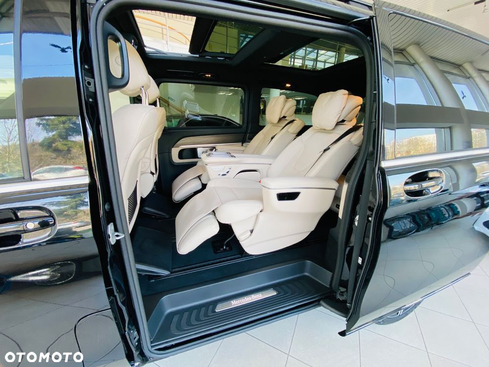 Mercedes-Benz Klasa V - 11