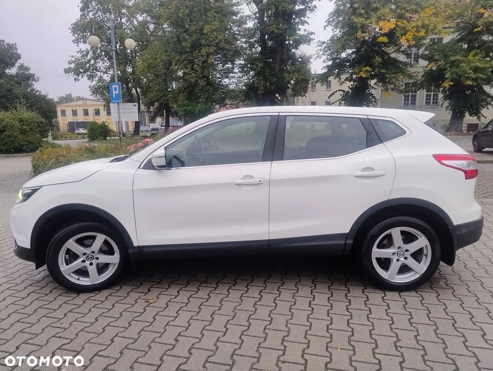 Nissan Qashqai 1.2 DIG-T N-Connecta - 6