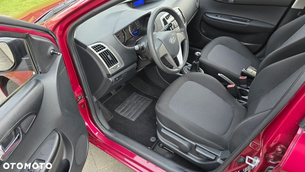 Hyundai i20 - 27