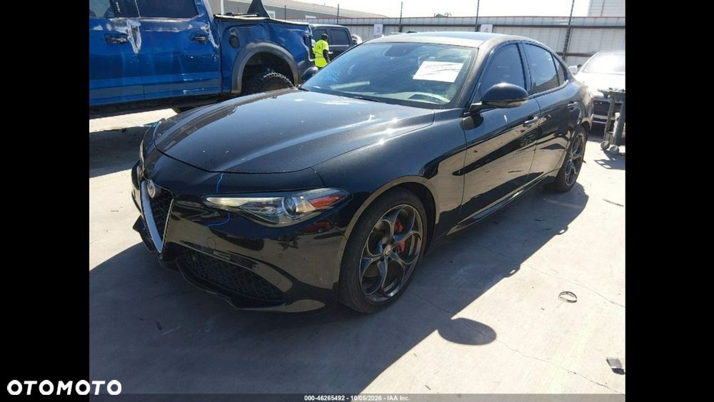 Alfa Romeo Giulia 2.0 Turbo TI Q4 - 3