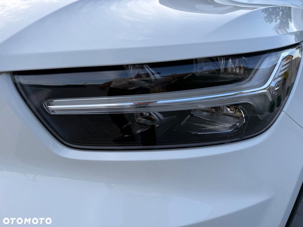 Volvo XC 40 T3 Momentum - 10