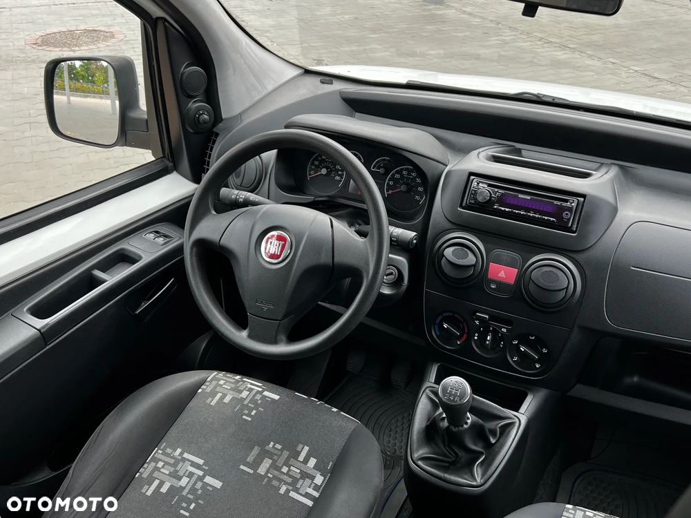 Fiat Fiorino Kombi 8V Elegant - 16