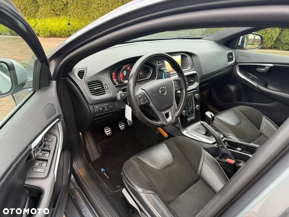 Volvo V40 D3 Momentum - 7