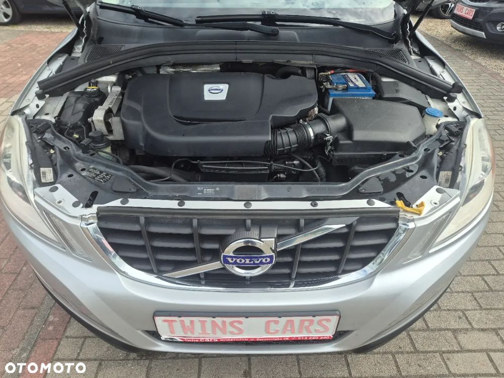Volvo XC 60 D3 AWD Momentum - 16