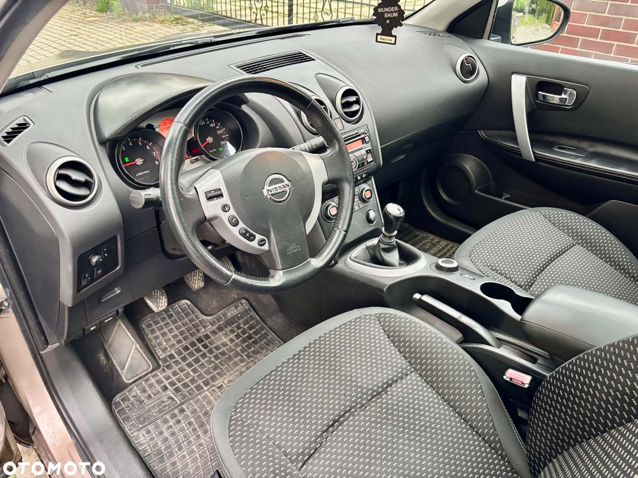 Nissan Qashqai 2.0 4x4 Tekna - 27