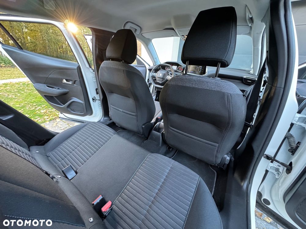 Peugeot 2008 PureTech 100 Style - 9