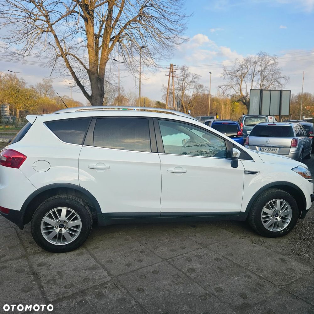 Ford Kuga 2.0 TDCi 2x4 Trend - 26