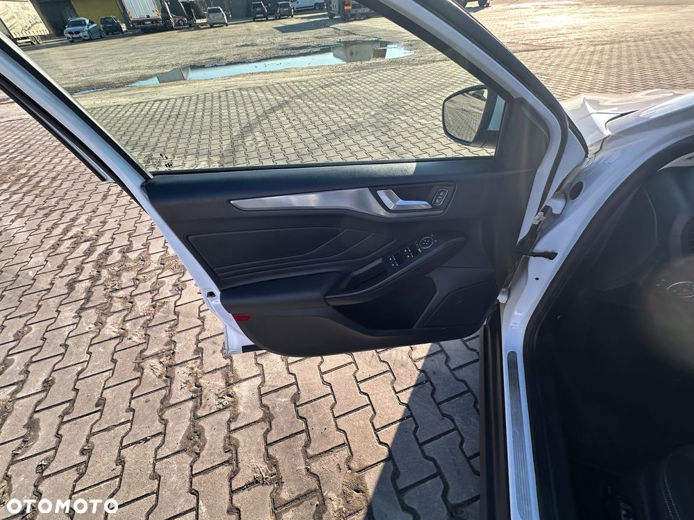 Ford Focus - 19