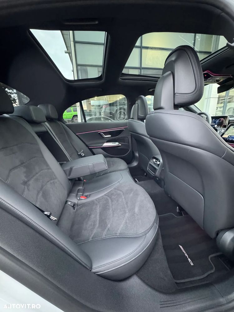 Mercedes-Benz E 300de 4Matic 9G-TRONIC AMG Line NIGHT Edition - 9