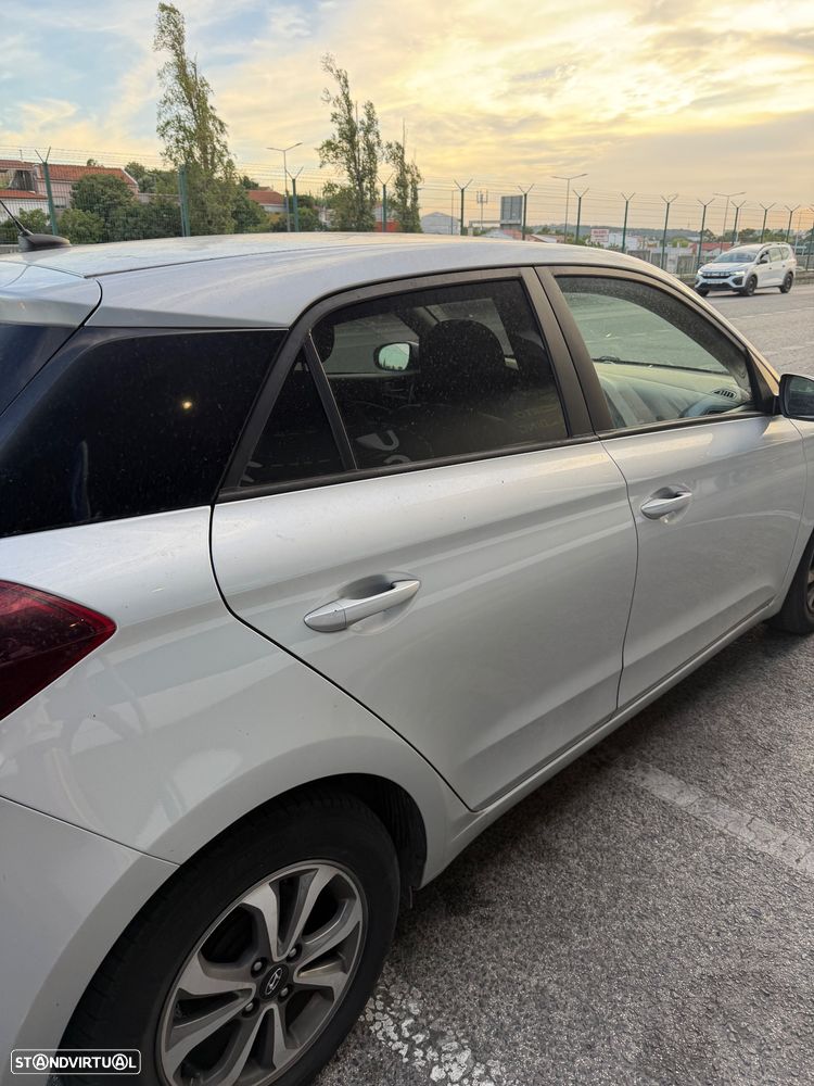 Hyundai i20 1.2 Comfort - 12