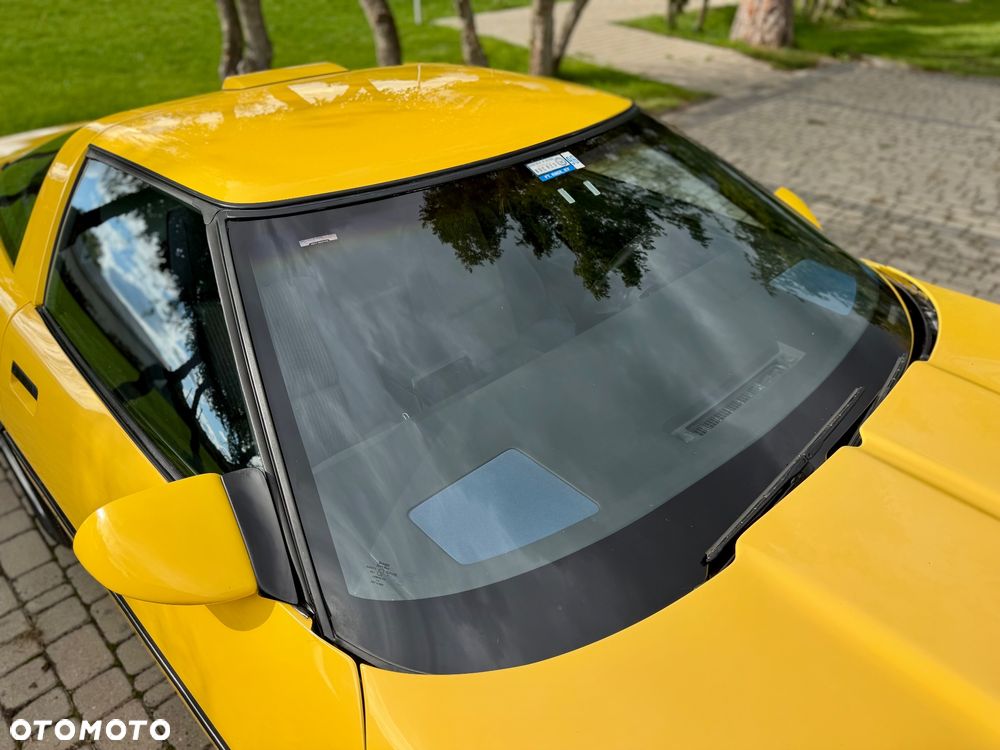 Chevrolet Corvette - 12