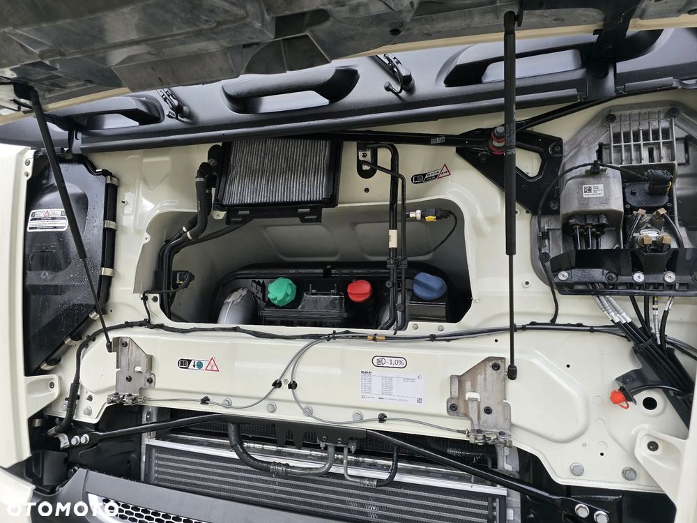 DAF XF480 Space Cab - 19