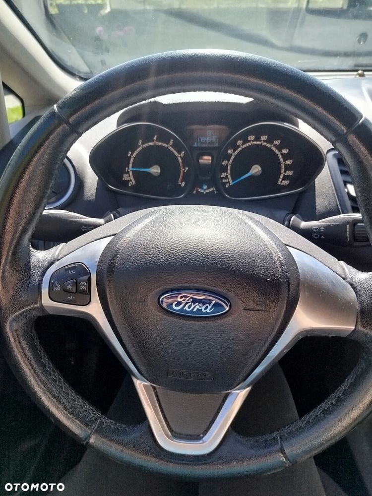 Ford Fiesta - 9
