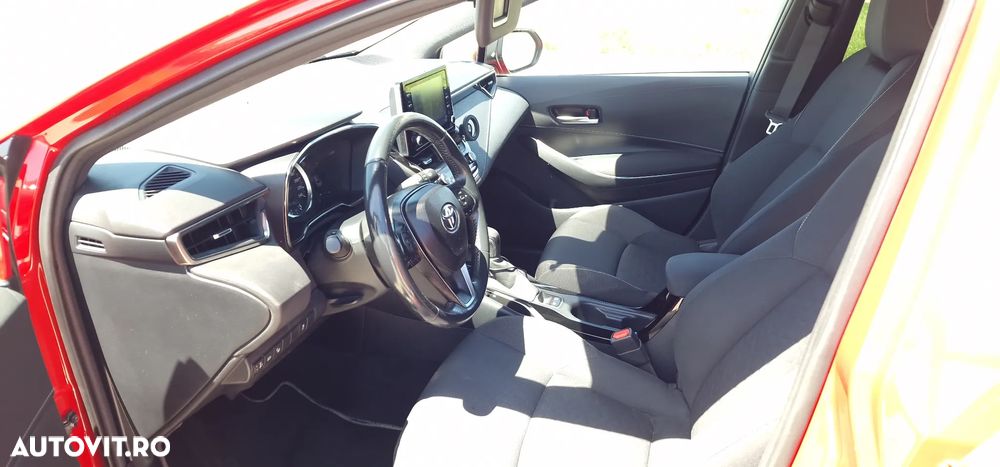 Toyota Corolla 1.8 Business Edition - 27