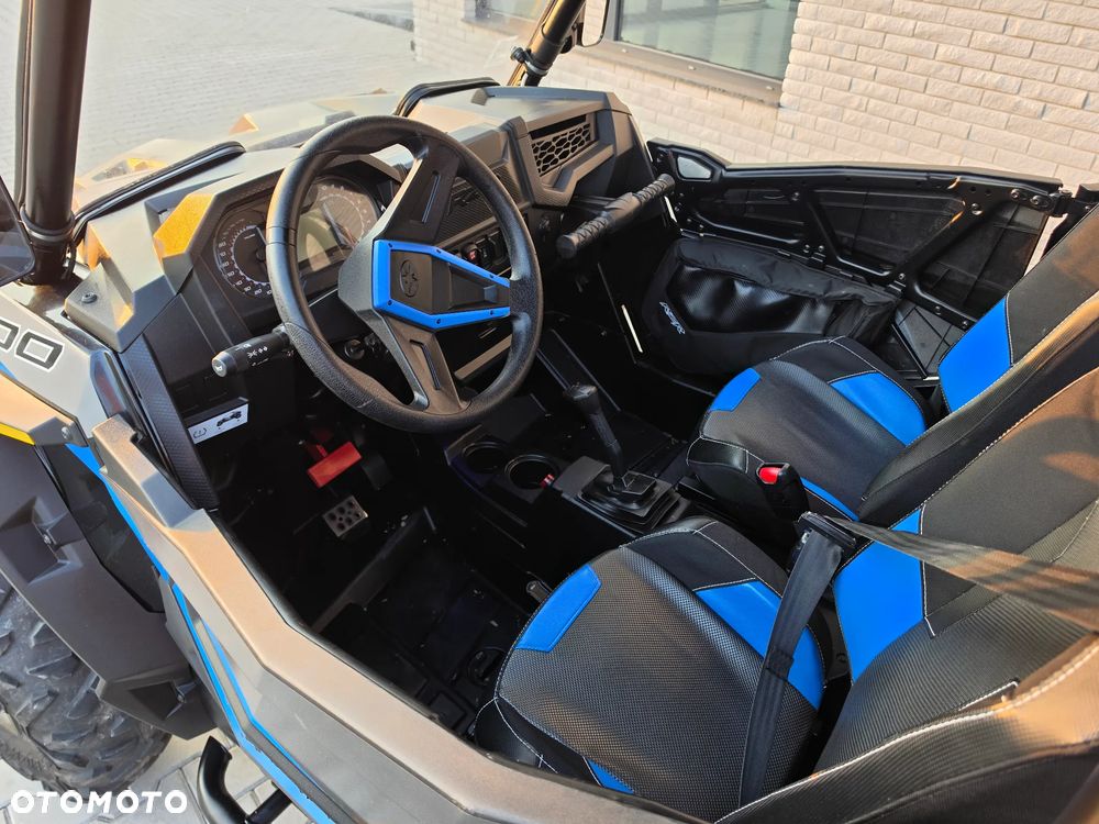 Polaris RZR - 16