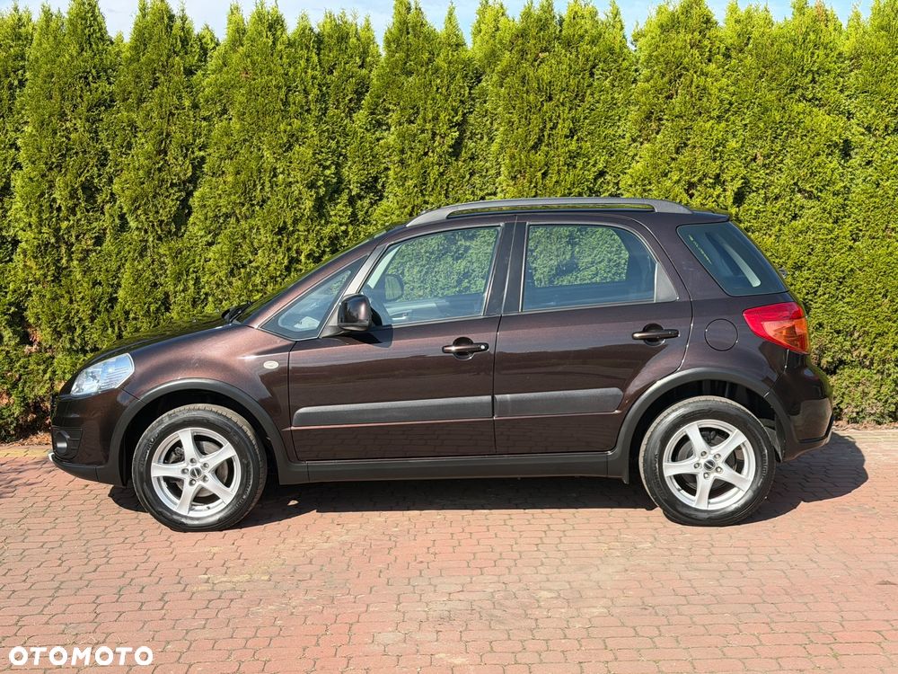 Suzuki SX4 1.6 VVT 4x4 Style - 12