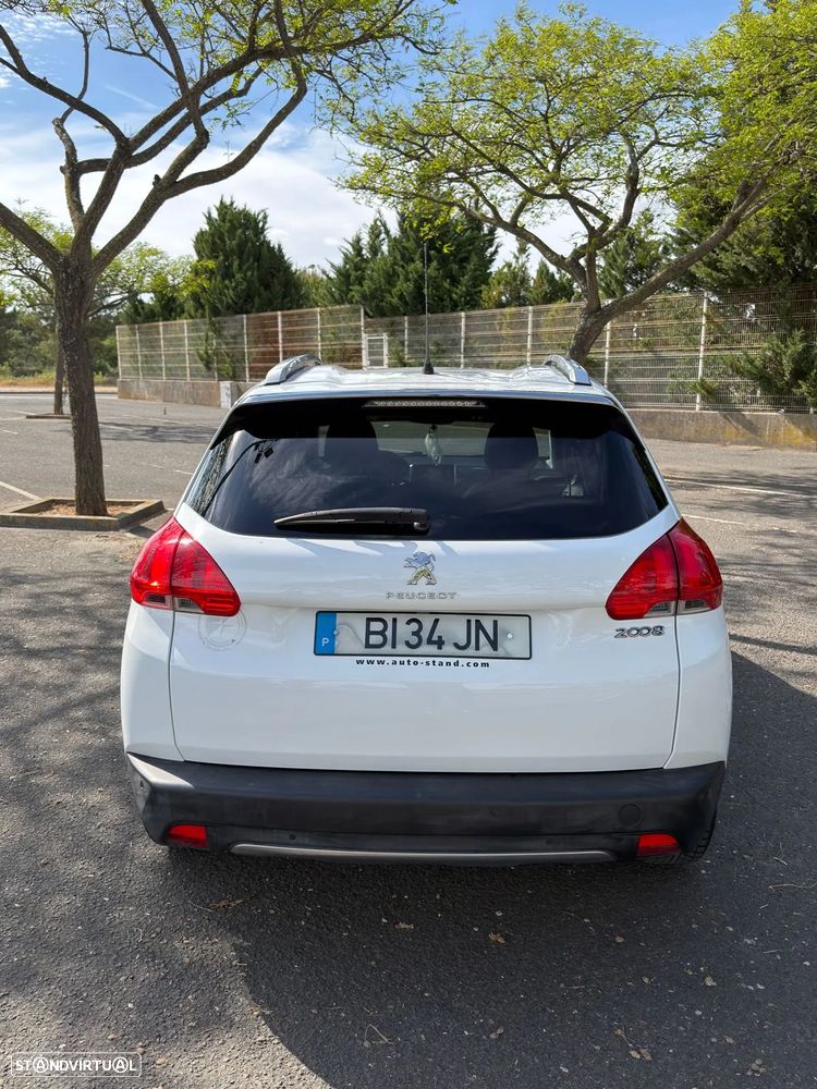 Peugeot 2008 1.2 PureTech Allure - 3