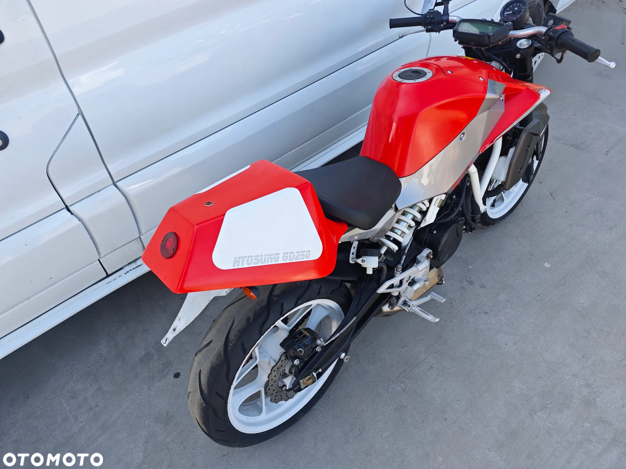 Hyosung Inny - 6